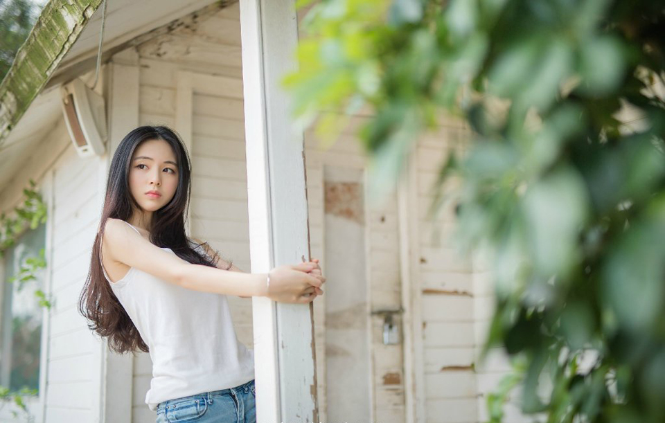 “那只是顺带。”庞统摇了摇头：“现在那阆中大营之中，可是已经有不少人投了我军。”